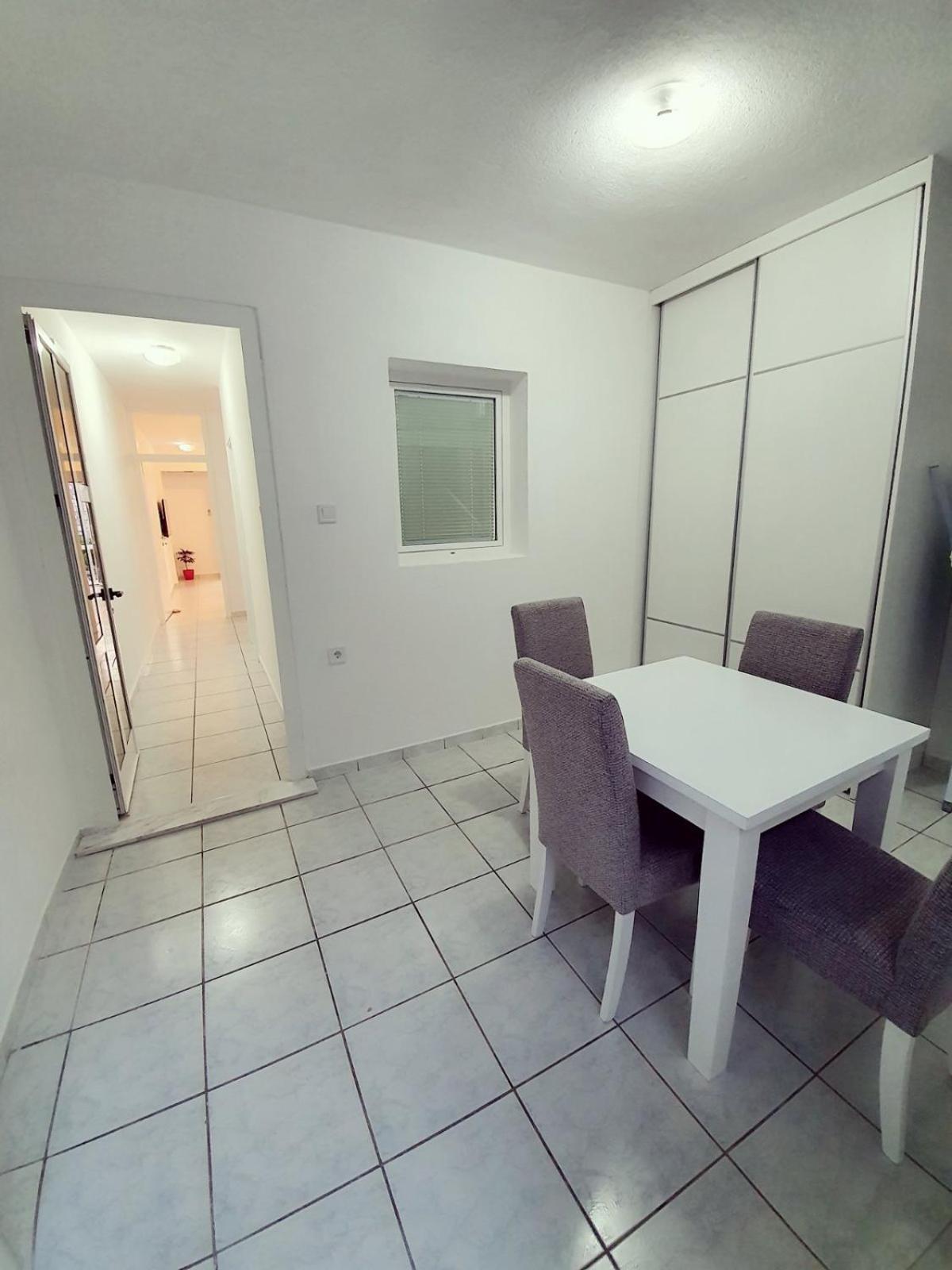 Apartments Adriatic Sveti Stefan Room photo